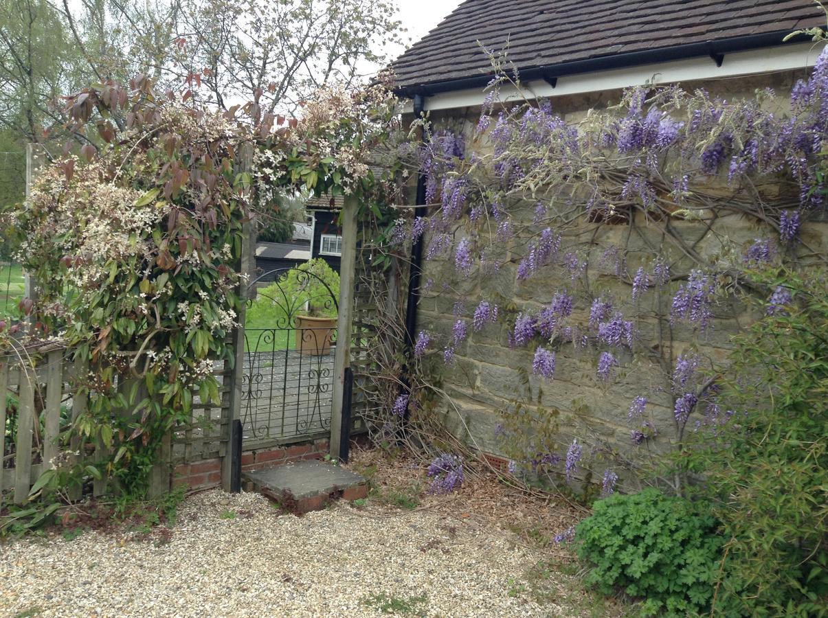 Wadhurst 리틀 타이드브룩 팜 B&B 외부 사진